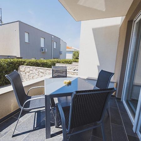 Apartments Lemon 诺瓦利娅 外观 照片